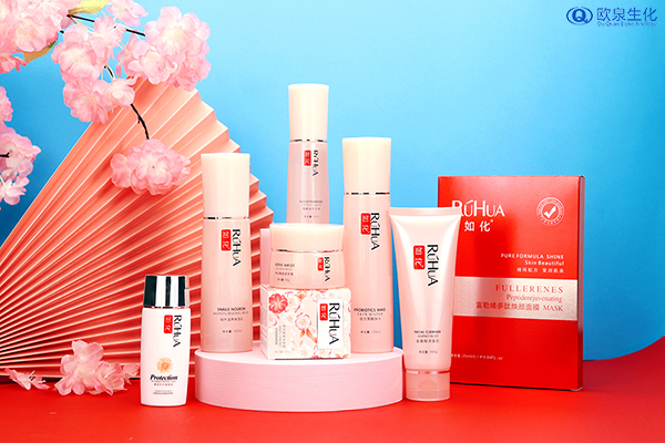 化妝品oem廠(chǎng)家:炎熱的夏季應(yīng)該如何護(hù)膚？