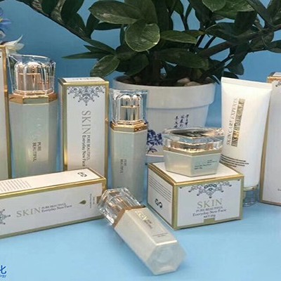 明年起化妝品小包裝要有中文標(biāo)簽！