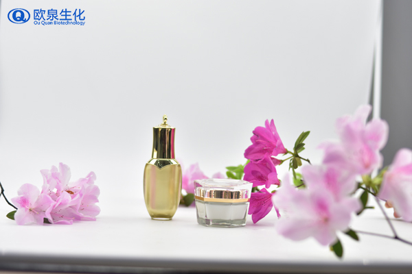 你的臉上為什么會(huì)一直出油？