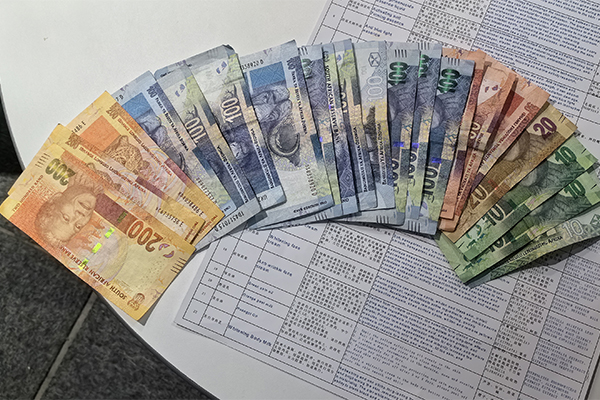 重磅！廣東歐泉集團(tuán)（南非）貿(mào)易博覽會完美收官！